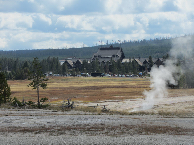  Old Faithful Inn