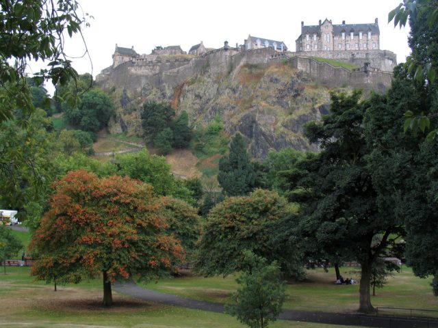  Edinburgh Castle 